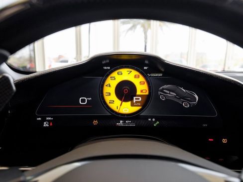 Used 2024 Ferrari Purosangue image 30