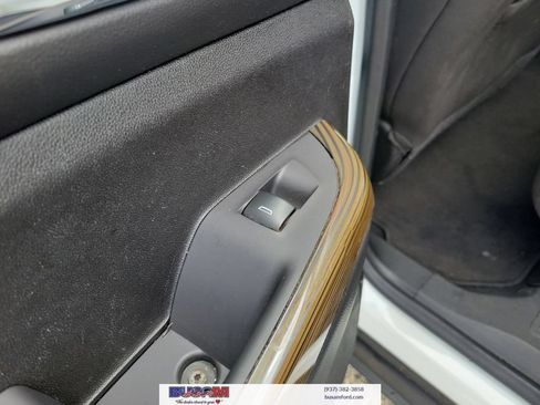Used 2021 GMC Acadia SLE w/ Driver Convenience Package FWD image 14