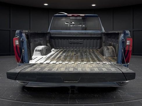 Used 2025 GMC Sierra 3500 Denali image 15