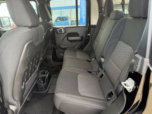 Used 2021 Jeep Gladiator Mojave image 31