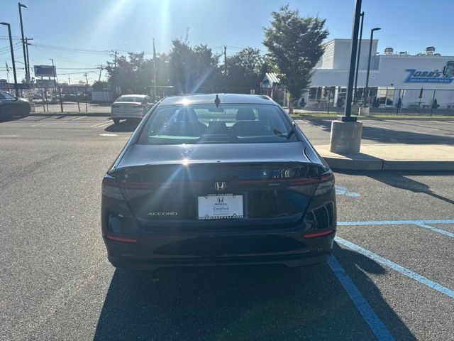 Certified 2023 Honda Accord EX image 7