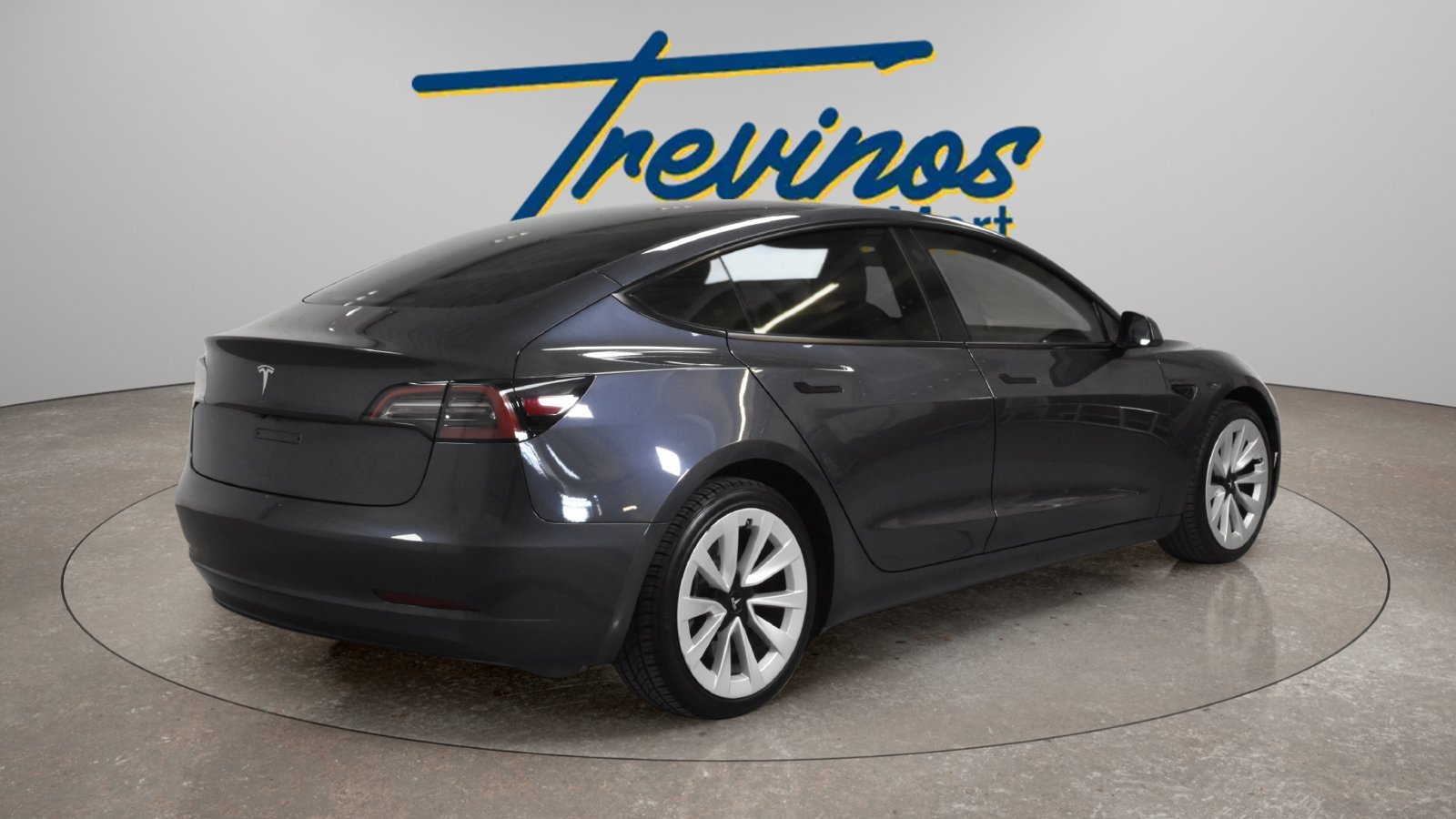 Used 2023 Tesla Model 3 Standard Range RWD image 2