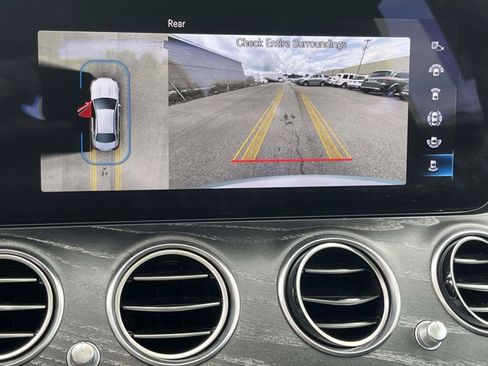 Used 2021 Mercedes-Benz E 350 4MATIC Sedan image 27