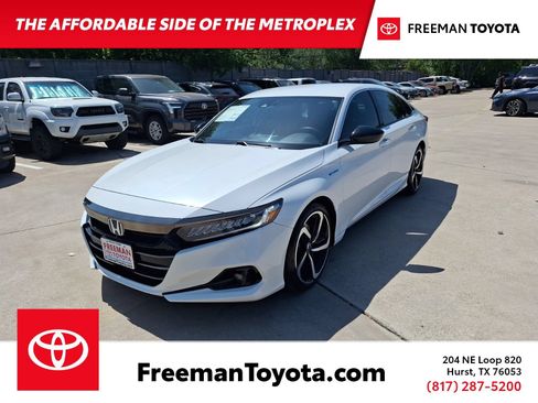 Used 2022 Honda Accord Sport image 1
