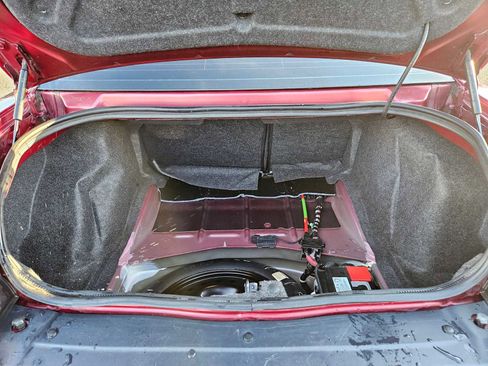 Used 2019 Dodge Challenger SXT image 17