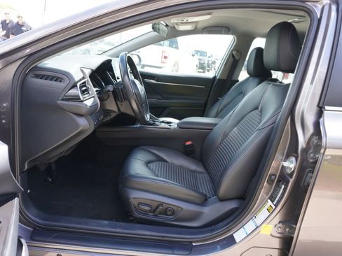 Used 2024 Toyota Camry SE w/ Cold Weather Package image 7