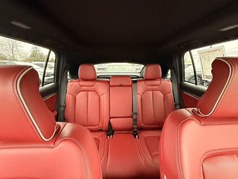 Used 2025 Jeep Wagoneer S Launch Edition image 18