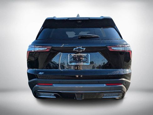 New 2025 Chevrolet Equinox ACTIV w/ Safety and Technology Package FWD image 4