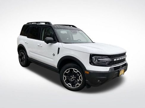 Certified 2025 Ford Bronco Sport Outer Banks w/ Outer Banks Tech Package+ image 57