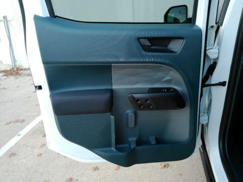 Used 2022 Ford Maverick XL image 14