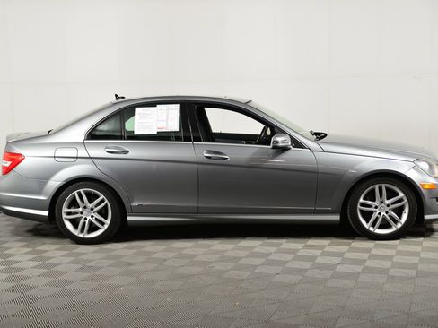 Used 2013 Mercedes-Benz C 300 Sport image 7