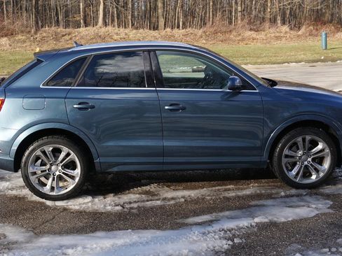 Used 2017 Audi Q3 2.0T Premium Plus w/ Premium Plus Package image 6