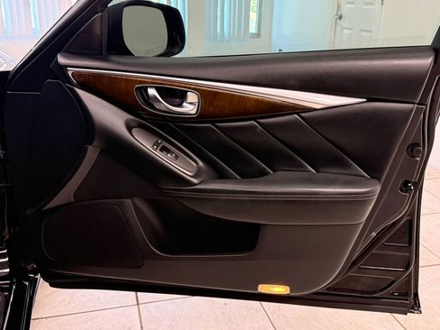 Used 2019 INFINITI Q50 Luxe w/ Essential Package (3.0T Luxe) image 23