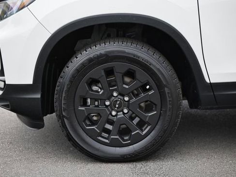 Used 2023 Honda Passport TrailSport image 5