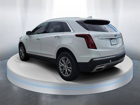Certified 2023 Cadillac XT5 Premium Luxury FWD image 4
