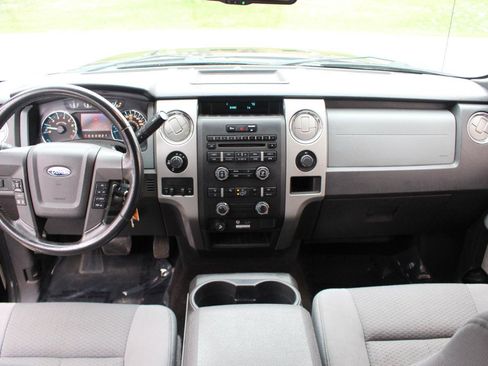 Used 2012 Ford F150 XLT w/ XLT Chrome Pkg image 25