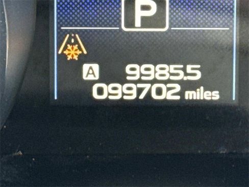 Used 2017 Subaru Outback 2.5i Premium image 28