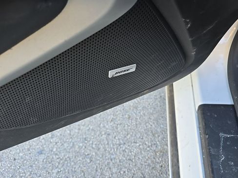 Used 2018 Chevrolet Camaro LT image 7