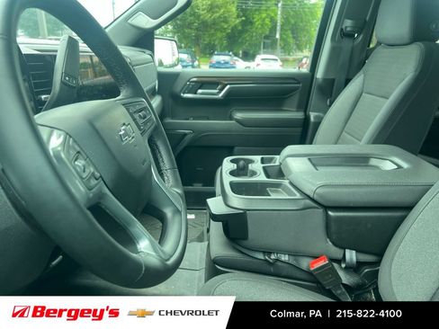 Used 2024 Chevrolet Silverado 1500 RST w/ Z71 Off-Road Package AWD/4WD image 11