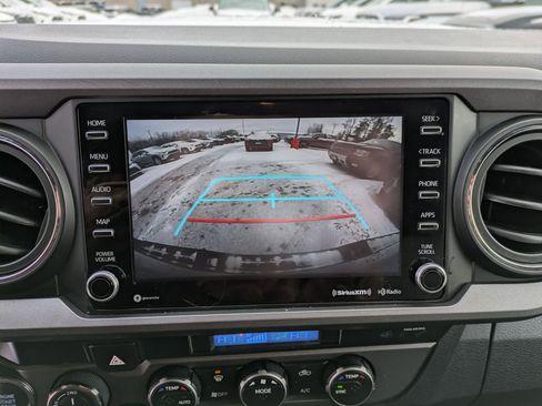 Used 2023 Toyota Tacoma TRD Sport image 12