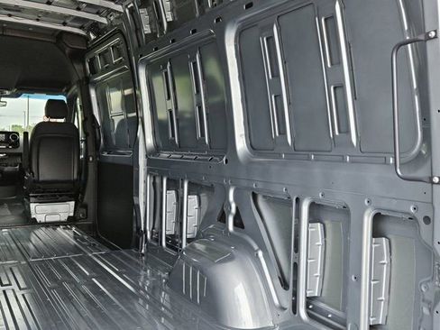 New 2025 Mercedes-Benz Sprinter 2500 image 33