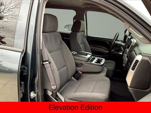 Used 2017 GMC Sierra 1500 SLE w/ SLE Value Package image 9