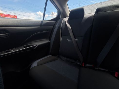 Used 2025 Nissan Versa SV FWD image 39