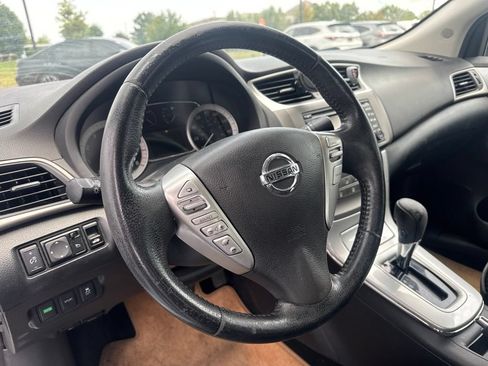 Used 2014 Nissan Sentra SR w/ Premium Package FWD image 11