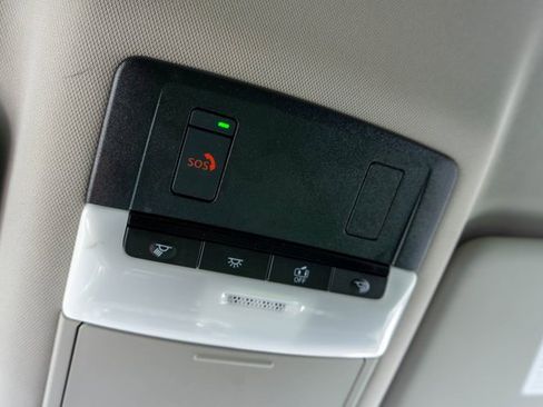 Used 2021 Nissan Rogue SV image 29