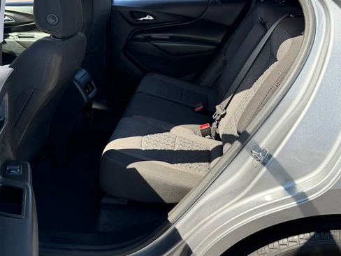 Used 2024 Chevrolet Equinox LT FWD image 21
