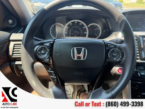 Used 2017 Honda Accord EX-L image 18
