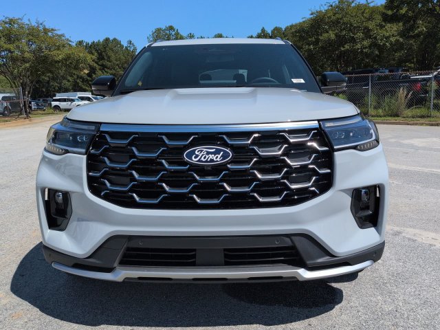 New 2027 Ford Explorer Platinum RWD image 8