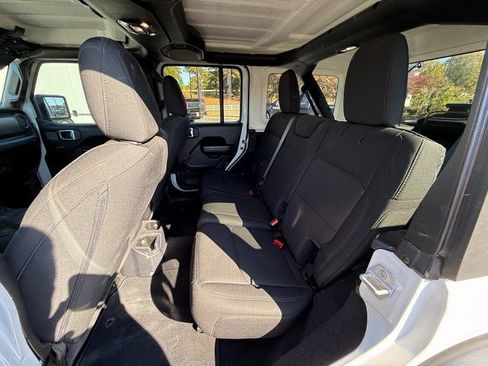 Used 2021 Jeep Wrangler Unlimited Sport image 14