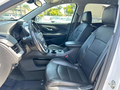 Used 2022 GMC Terrain SLT image 19