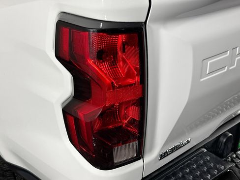 Used 2023 Chevrolet Colorado W/T image 35