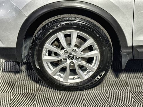 Used 2022 Nissan Rogue Sport SV image 12