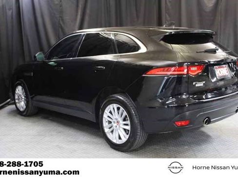 Used 2020 Jaguar F-PACE Prestige image 15