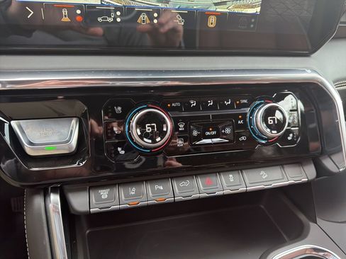 New 2026 GMC Sierra 2500 Denali Ultimate image 21