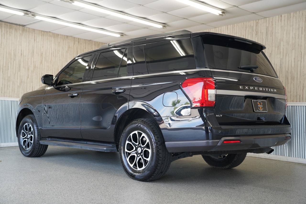 Used 2023 Ford Expedition XLT AWD/4WD image 7