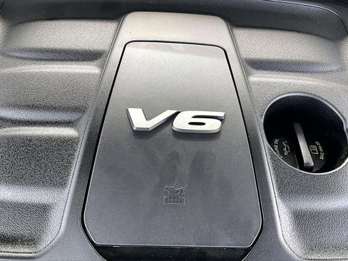 Certified 2018 Jeep Grand Cherokee Laredo image 31