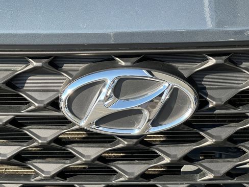 Used 2019 Hyundai Tucson Sport image 40