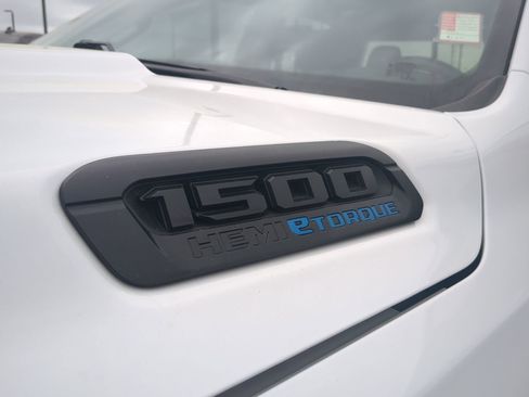 Used 2022 RAM 1500 Big Horn AWD/4WD image 30