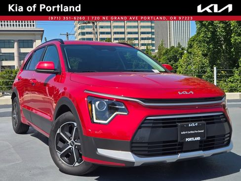 Certified 2025 Kia Niro EX FWD image 1