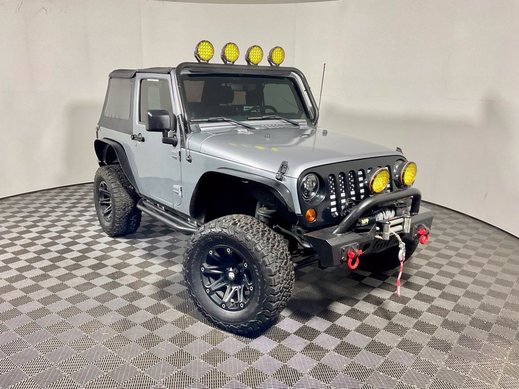 Used 2013 Jeep Wrangler Sport w/ Connectivity Group AWD/4WD image 3