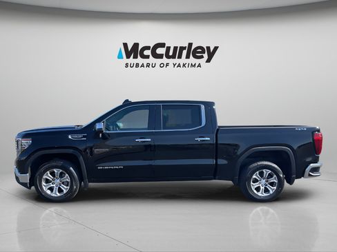 Used 2024 GMC Sierra 1500 SLT AWD/4WD image 3