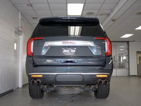 Used 2022 GMC Yukon Denali image 4