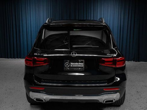 New 2026 Mercedes-Benz GLB 250 4MATIC image 8