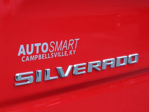 Used 2024 Chevrolet Silverado 1500 LT AWD/4WD image 6