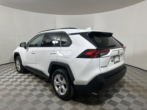 Used 2021 Toyota RAV4 XLE image 5