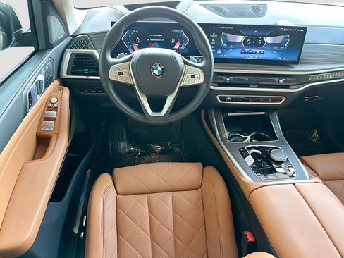 Certified 2025 BMW X7 xDrive40i w/ Premium Package AWD/4WD image 24